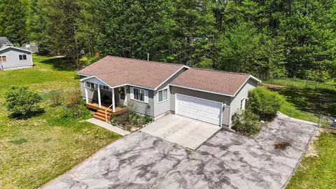 2397 Gary, Traverse City, MI 49685