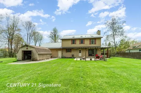 2584 W W Un, Midland, MI 48642