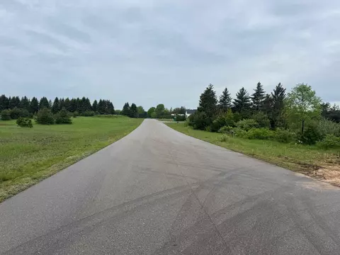 5416 Van Petten, Traverse City, MI 49685