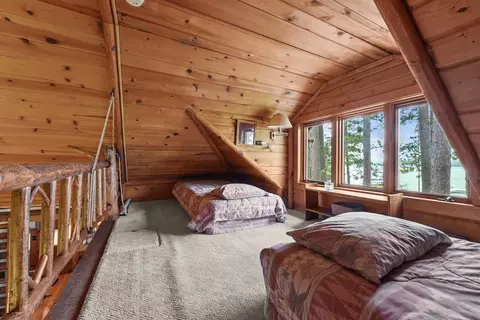 Bedroom - 100 Flag Pt, Roscommon, MI 48653 photo 1 of 10