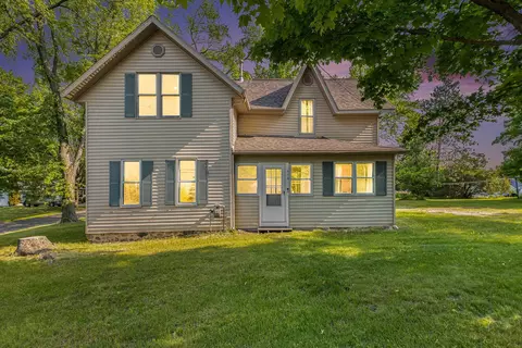418 Grover, Marion, MI 49665