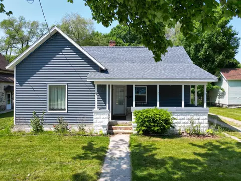 212 W Seventh, Clare, MI 48617
