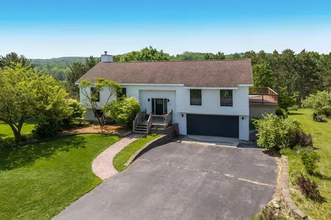 3141 Scenic Hls, Williamsburg, MI 49690