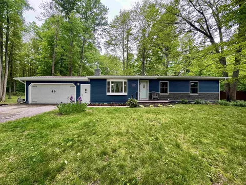 1778 Penbroke, Traverse City, MI 49696