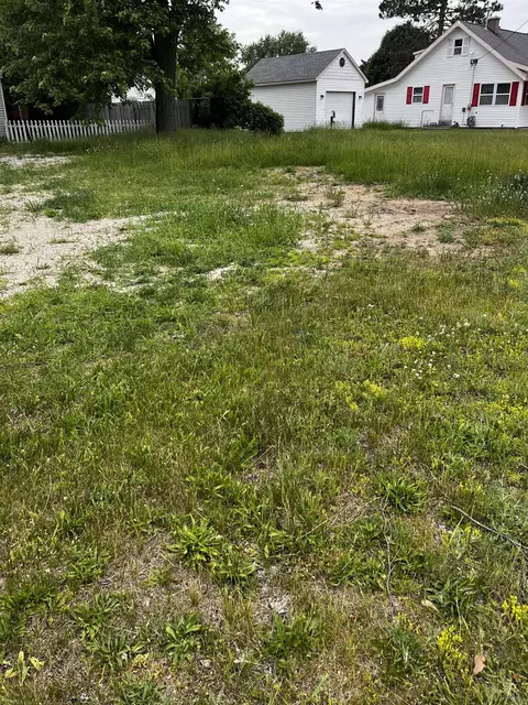 1302 Walnut, Cadillac, MI 49601