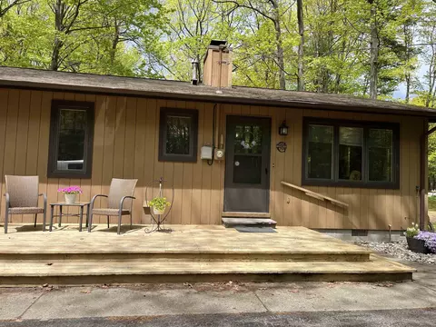 Exterior - 914 S Foster, Au Gres, MI 48703 photo 4 of 10