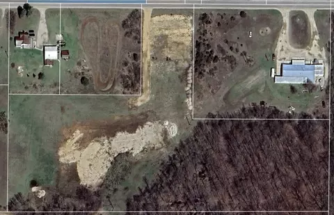 8386 E Sidney, Crystal, MI 48818 photo 2