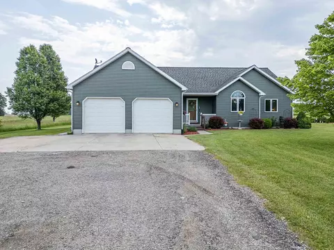 6375 S Isabella, Shepherd, MI 48883 photo 3