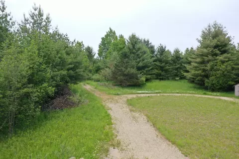 152 S Mud Lk, West Branch, MI 48661