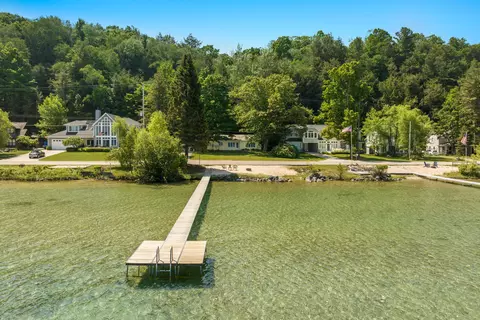 1765 S Shore E, Frankfort, MI 49635