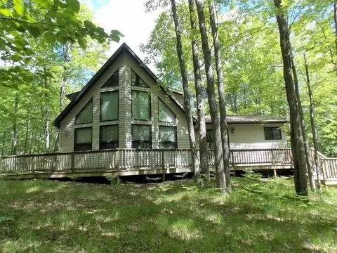 2429 Wolverine, Farwell, MI 48622
