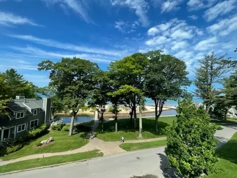 16 The Inn # F, Glen Arbor, MI 49636