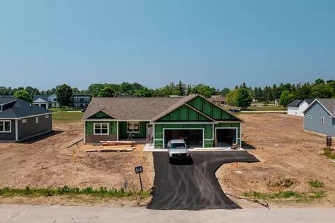 11524 S S Cres #46 : 46, Empire, MI 49630
