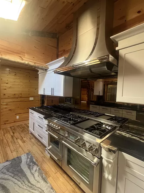 Kitchen - 8840 Golfside, Shepherd, MI 48883 photo 2 of 10