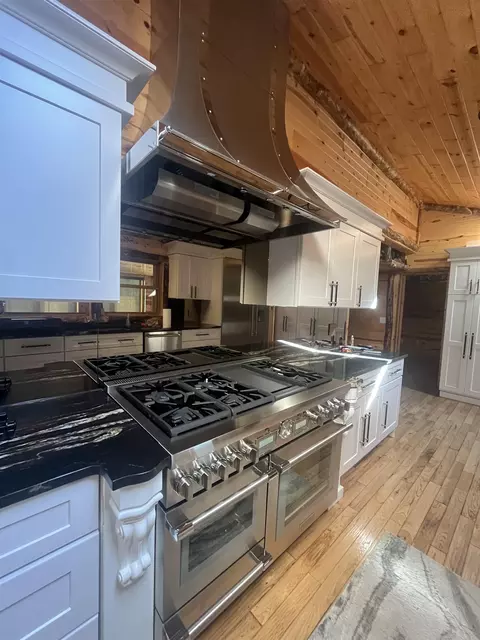 Kitchen - 8840 Golfside, Shepherd, MI 48883 photo 1 of 10