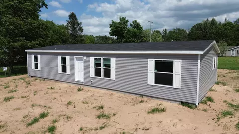 11399 Union, Fife Lake, MI 49633