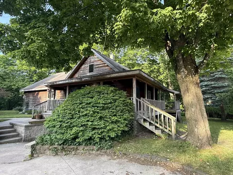 1370 Hidden Holw, Beulah, MI 49617