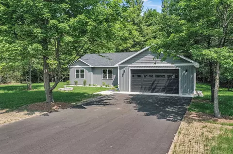 6483 Jeffrey, Grawn, MI 49637