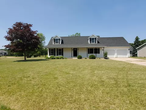 2903 S Meadowlark, Mount Pleasant, MI 48858