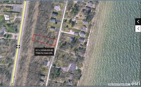 V/l Douglas, Tawas City, MI 48763