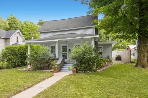 10884 Platte, Honor, MI 49640