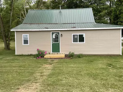 702 N Grafton, Alma, MI 48801