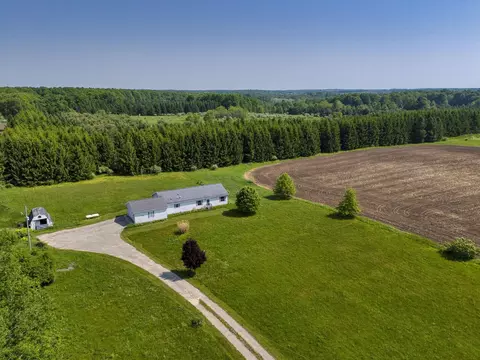 8484 Zue, Buckley, MI 49620