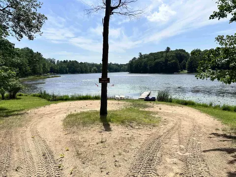 8653 Lakeside, Harrison, MI 48625 photo 14