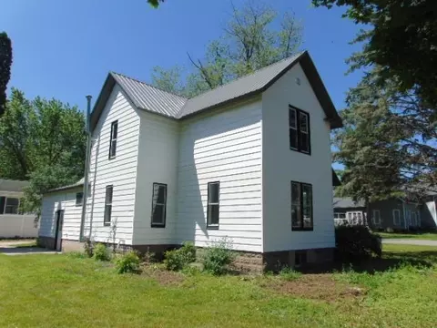 105 S Gwinner, Ithaca, MI 48847 photo 6