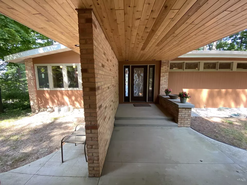 Exterior - 1620 Timber, Traverse City, MI 49686 photo 3 of 8