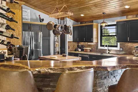 Kitchen - 4255 S Eberhart, Clare, MI 48617 photo 6 of 9