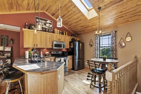 Kitchen - 4255 S Eberhart, Clare, MI 48617 photo 8 of 9