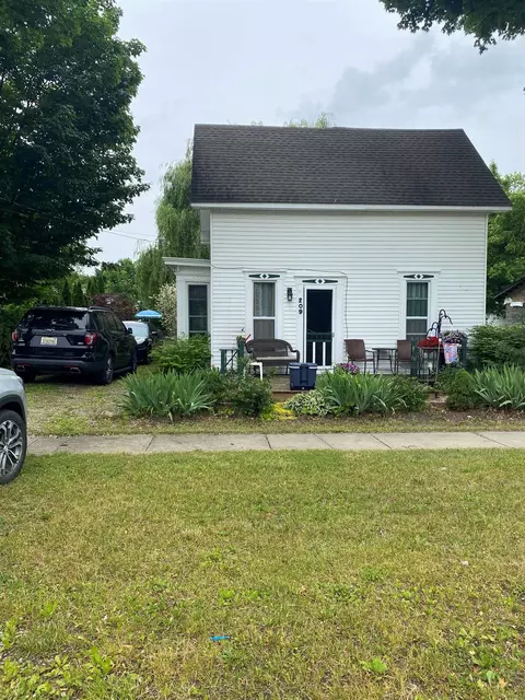209 N N Pne, Lake City, MI 49651