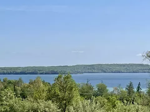 000 Palaestrum, Williamsburg, MI 49690