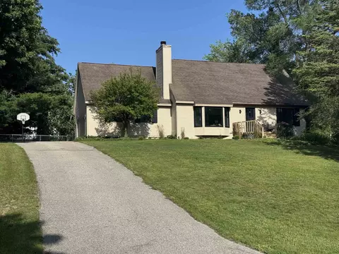 726 Highland Park, Traverse City, MI 49686