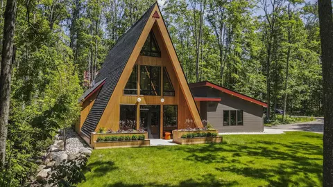 5277 Tyrol, Harbor Springs, MI 49740