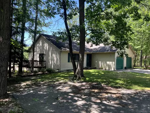 3439 Holiday, Traverse City, MI 49686