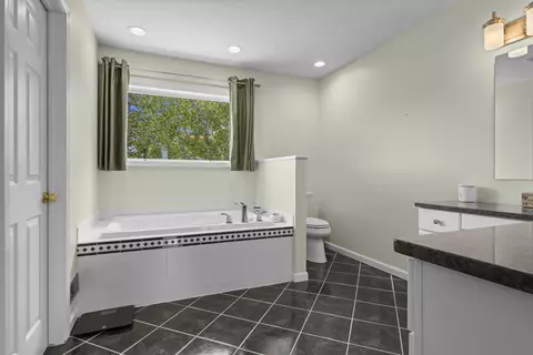 Bath - 7360 S Upper Orch, Cedar, MI 49621 photo 4 of 5