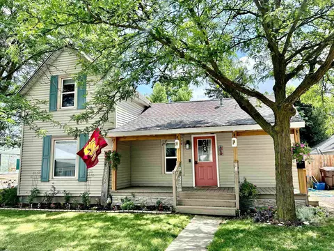 820 N Lansing, Mount Pleasant, MI 48858