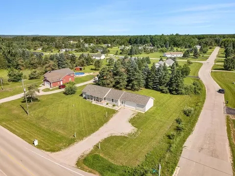 2703 Orchard Bch, Cheboygan, MI 49721 photo 33