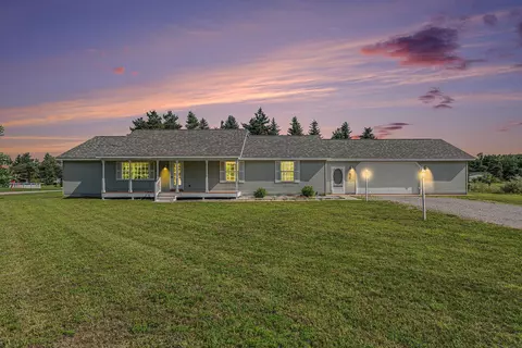 2703 Orchard Bch, Cheboygan, MI 49721 photo 2