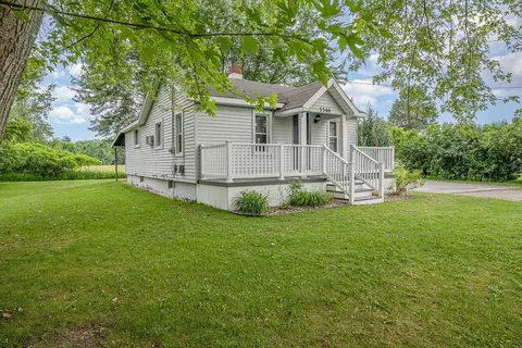 3366 E Hubbard, Midland, MI 48642 photo 3