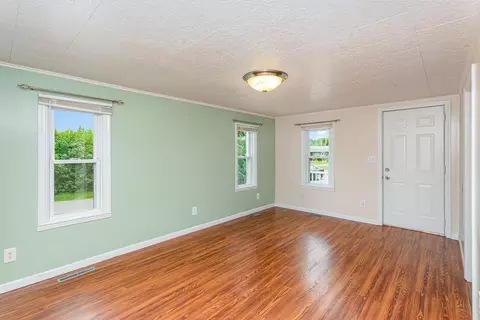3366 E Hubbard, Midland, MI 48642 photo 10