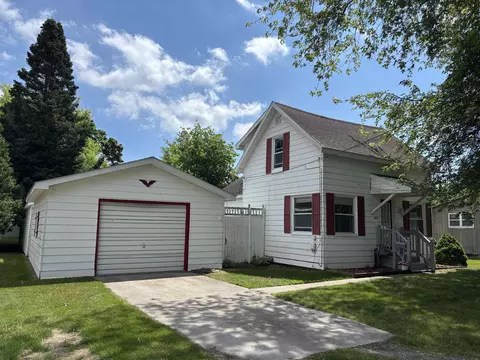 202 Evans, East Tawas, MI 48730