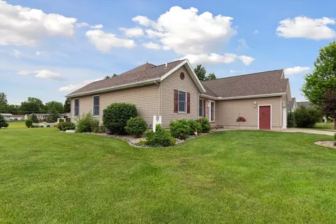 Exterior - 514 Westwind, Ithaca, MI 48847 photo 2 of 17