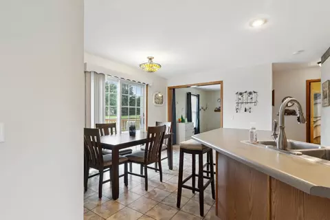 Dining - 514 Westwind, Ithaca, MI 48847 photo 1 of 2