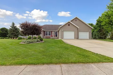 Exterior - 514 Westwind, Ithaca, MI 48847 photo 4 of 17
