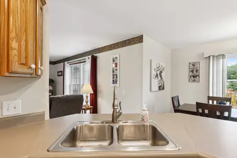 Kitchen - 514 Westwind, Ithaca, MI 48847 photo 2 of 4