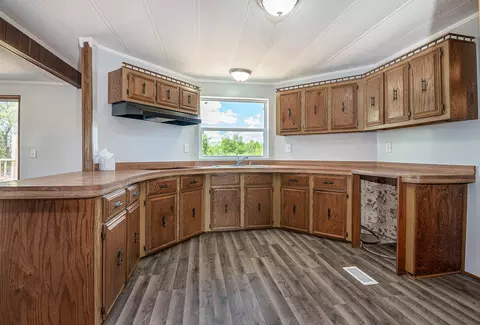 Kitchen - 5730 Cavender, Shepherd, MI 48883 photo 1 of 4