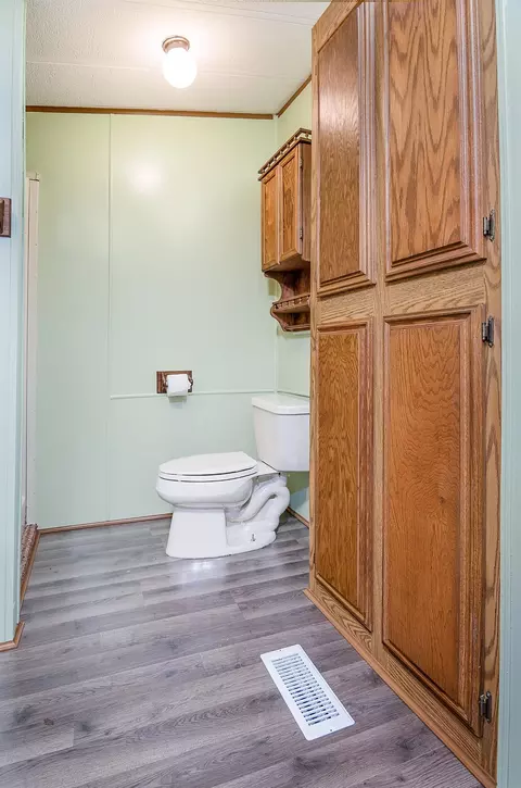 Bath - 5730 Cavender, Shepherd, MI 48883 photo 4 of 4
